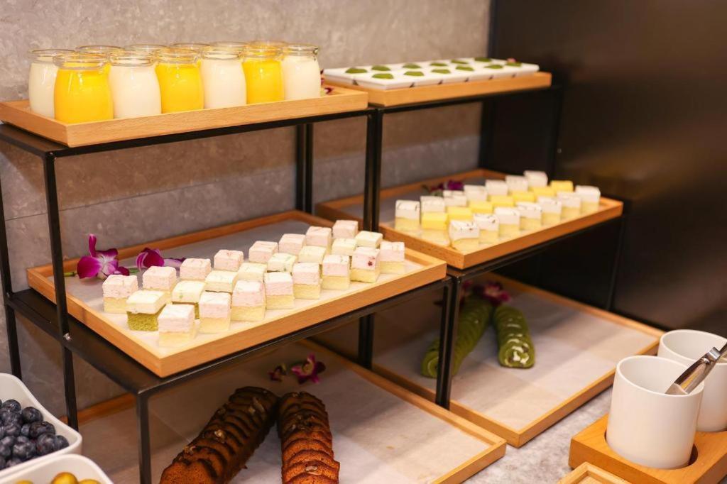 Ji Hotel Shanghai Xujiahui מראה חיצוני תמונה