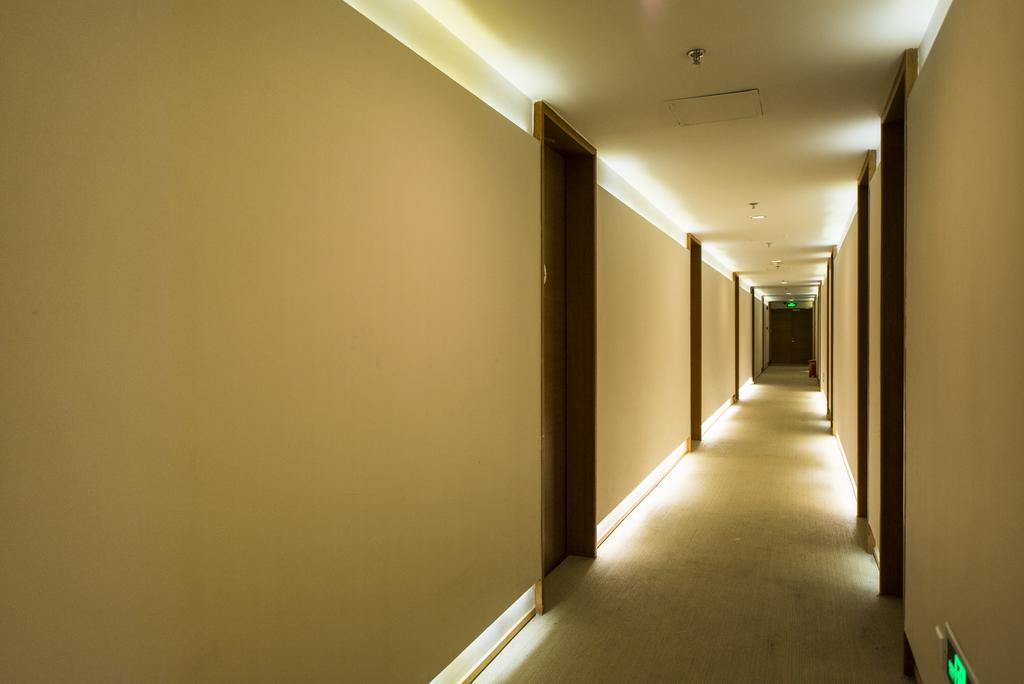 Ji Hotel Shanghai Xujiahui מראה חיצוני תמונה