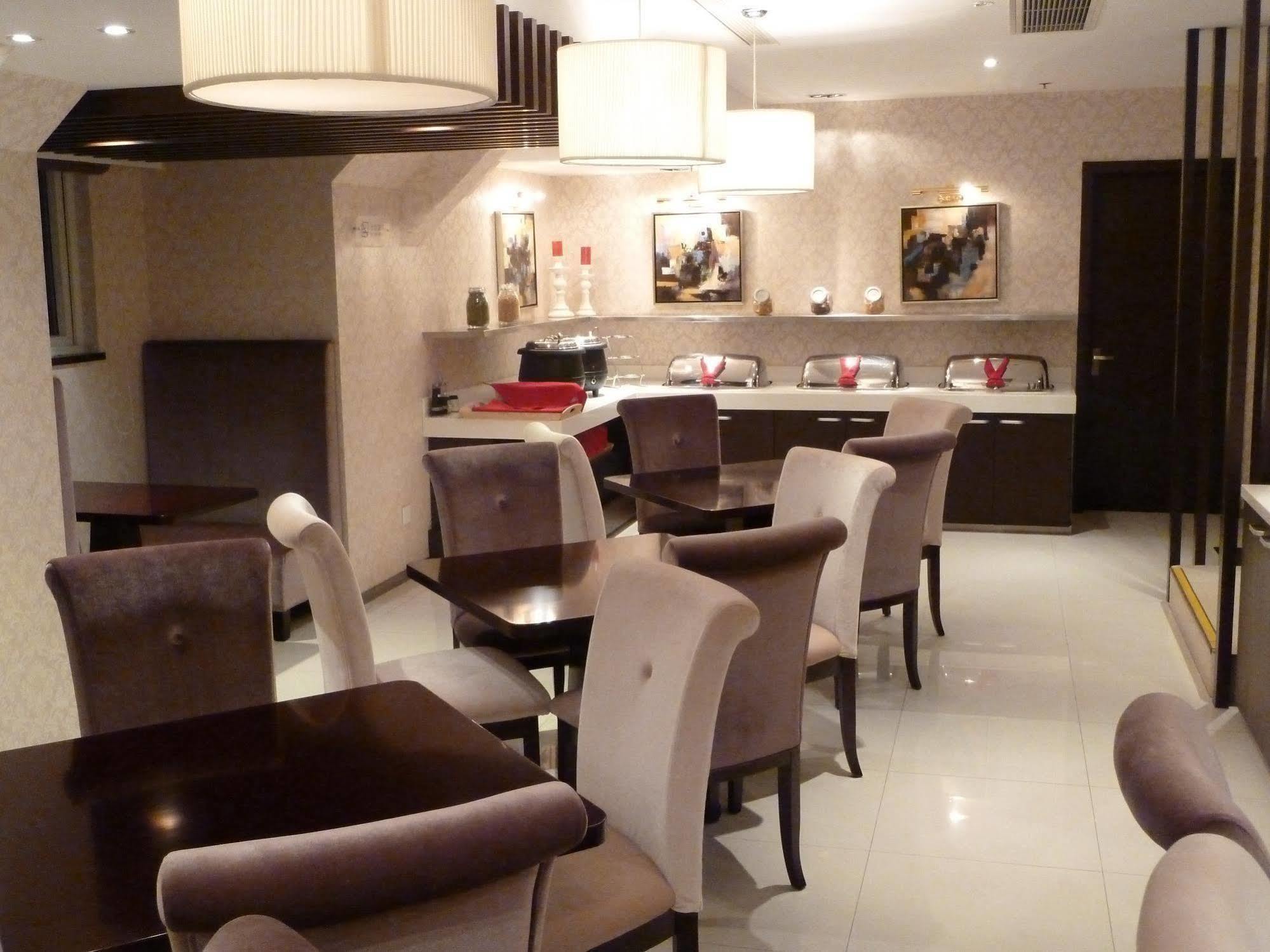 Ji Hotel Shanghai Xujiahui מראה חיצוני תמונה