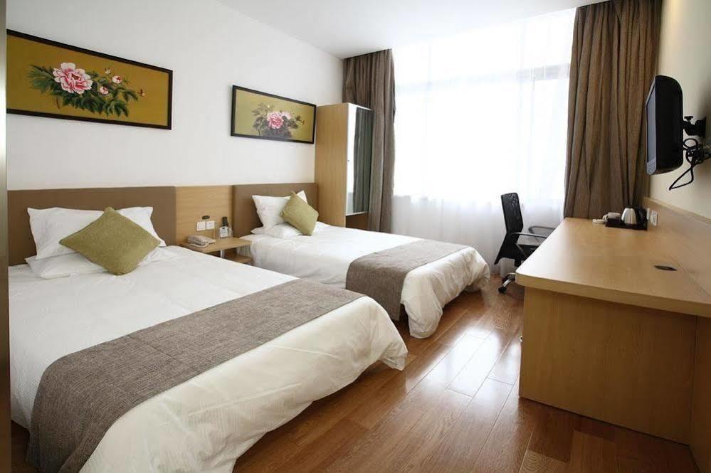Ji Hotel Shanghai Xujiahui מראה חיצוני תמונה